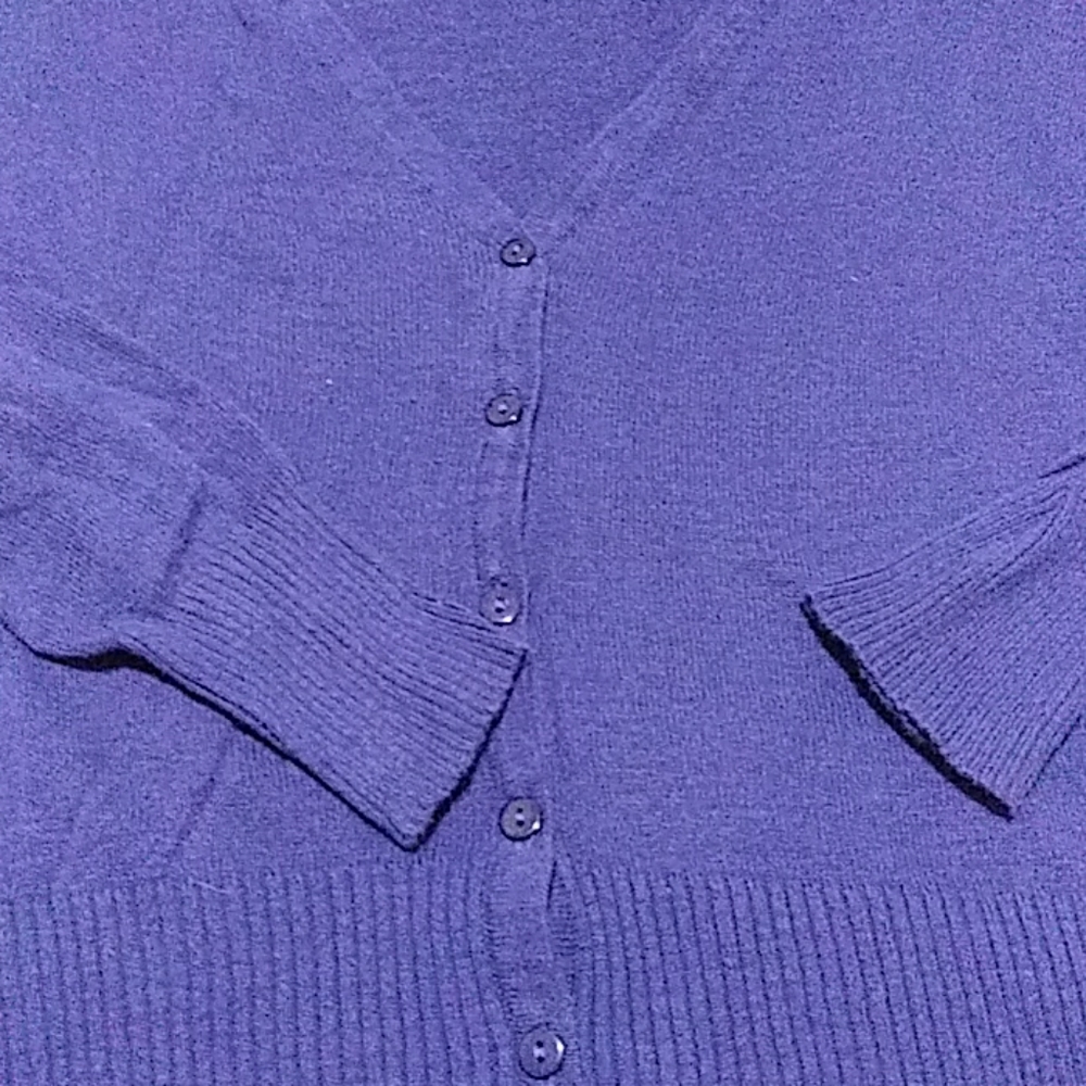 🔥 DG Sweater - Picture 4 of 5